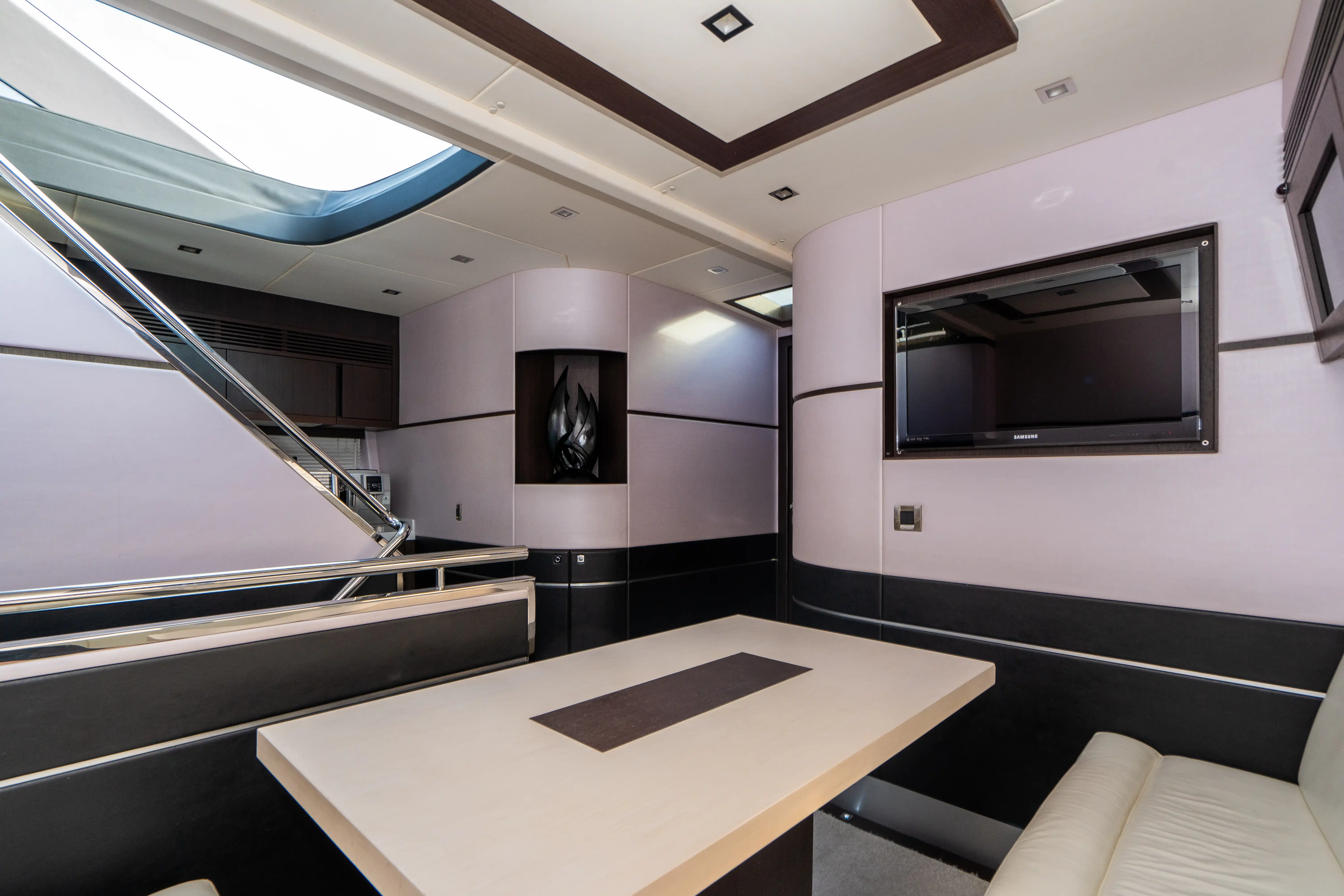 Яхта  «Galeon 640» image- 35